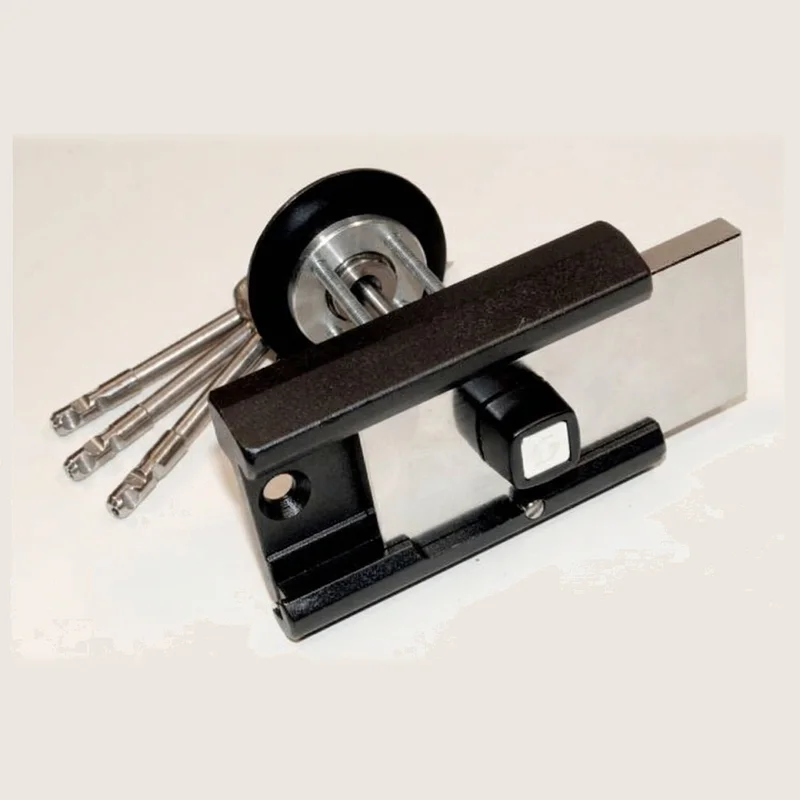 Вскрытие замка Барьер